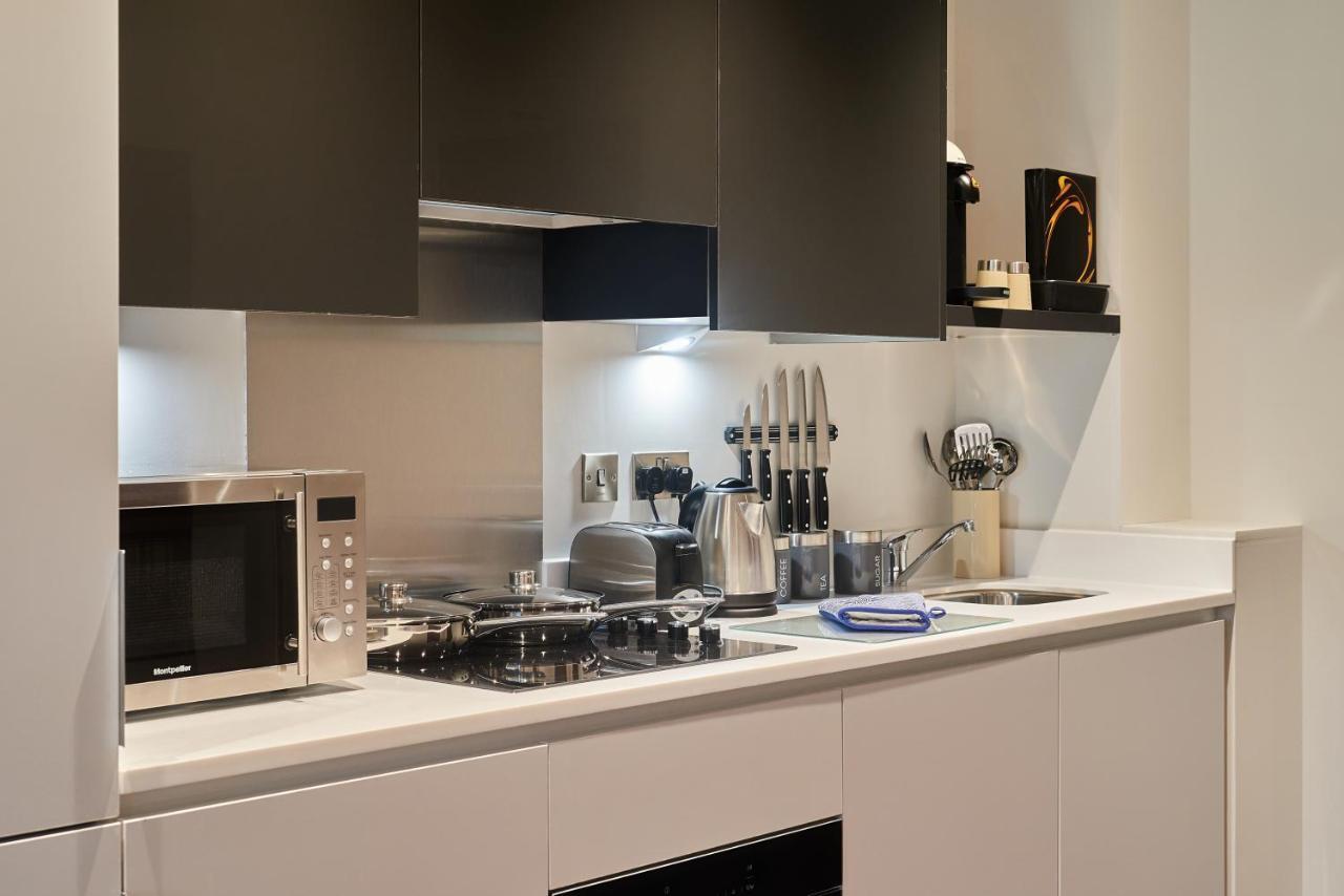Seven Living Slough - Free Parking & Fast Wi-Fi Apartment Екстериор снимка